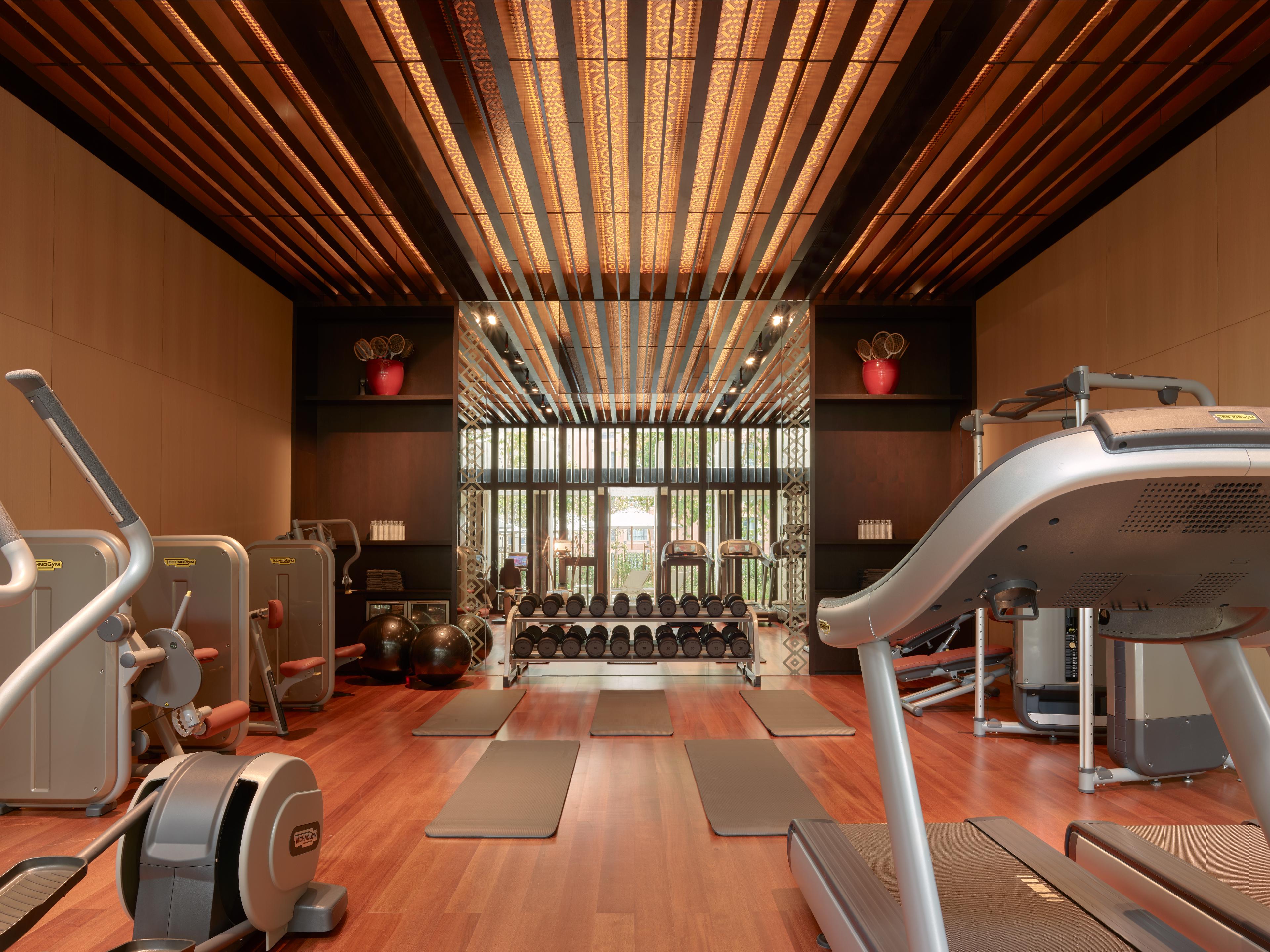 The Ruma Hotel And Residences Kuala Lumpur Exterior foto The gym at the hotel